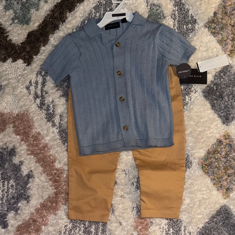 Perry Ellis - Picture 1 of 6